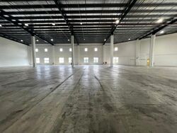 Changi North Way (D17), Warehouse #628774061